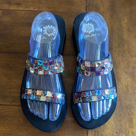 Yellow box Colorful Beaded Women's Sandals - Picture 3 of 9